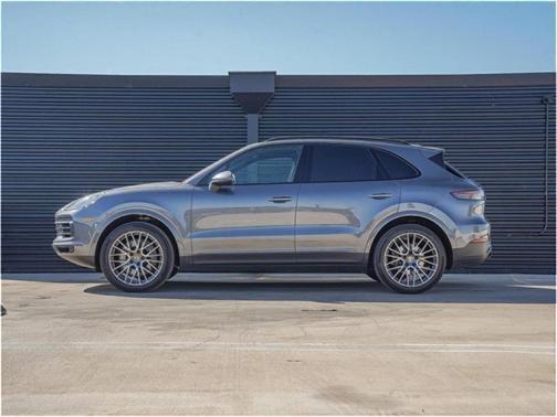 2022 Porsche Cayenne
