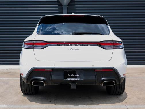 2025 Porsche Macan