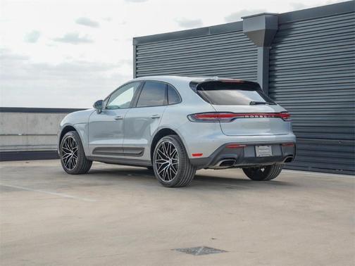 2025 Porsche Macan