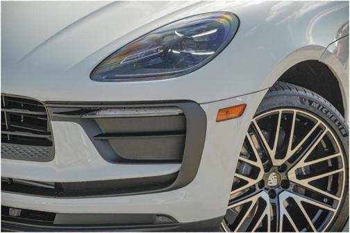 2025 Porsche Macan