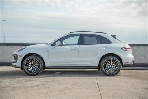 2025 Porsche Macan
