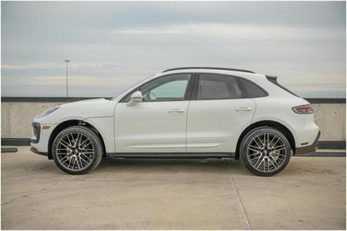 2025 Porsche Macan T