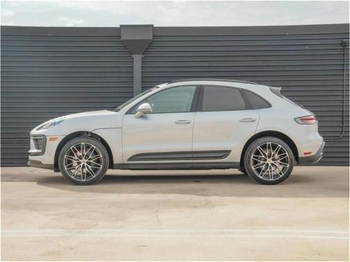2025 Porsche Macan