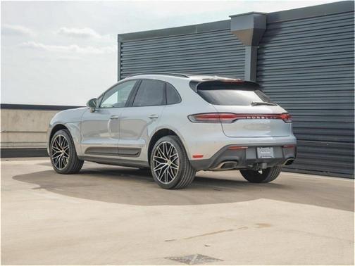 2025 Porsche Macan