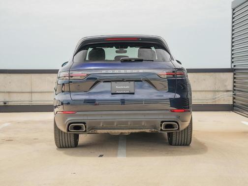 2021 Porsche Cayenne Base