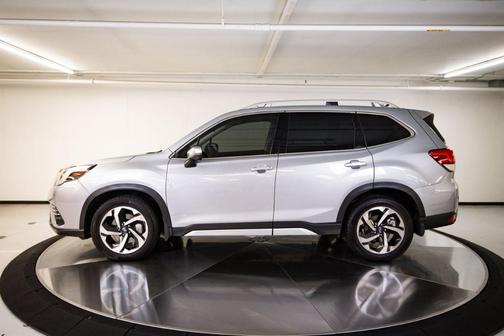 Ice Silver Metallic 2022 Subaru Forester Touring