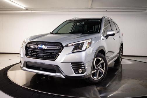 Ice Silver Metallic 2022 Subaru Forester Touring