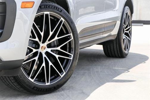 2024 Porsche Macan