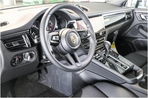 2024 Porsche Macan