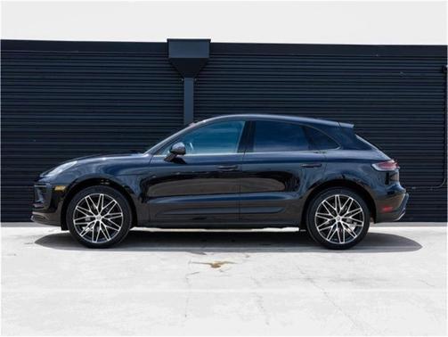 2025 Porsche Macan T