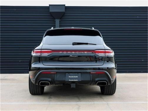 2025 Porsche Macan