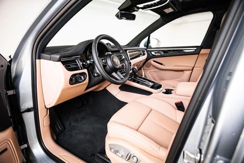 Dolomite Gray 2026 Porsche Macan Base