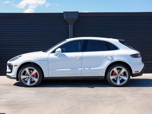 2024 Porsche Macan S