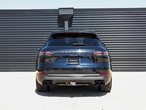 2022 Porsche Cayenne Platinum Edition