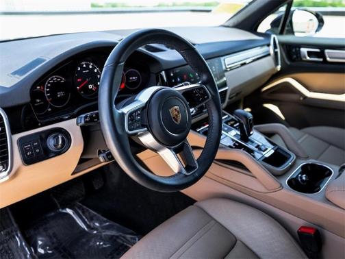 2022 Porsche Cayenne Platinum Edition