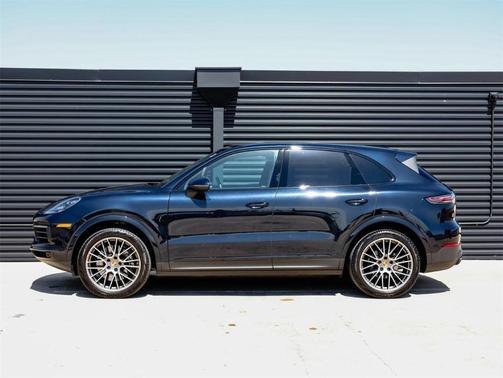 2022 Porsche Cayenne Platinum Edition