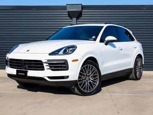 2023 Porsche Cayenne Platinum Edition