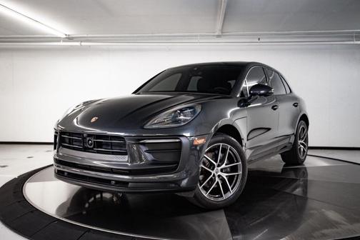Volcano Grey Metallic 2024 Porsche Macan