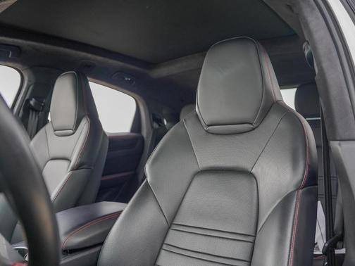 2023 Porsche Cayenne GTS