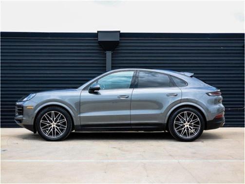 2024 Porsche Cayenne AWD
