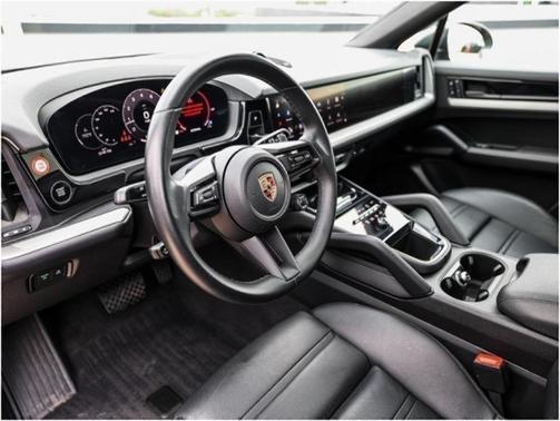 2024 Porsche Cayenne AWD