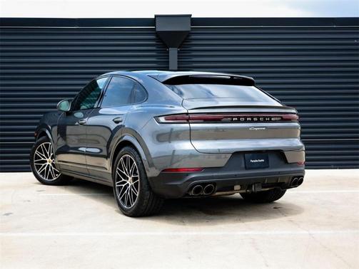 2024 Porsche Cayenne AWD