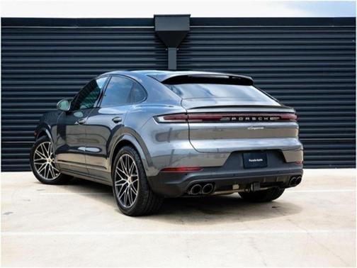 2024 Porsche Cayenne AWD