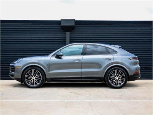 2024 Porsche Cayenne AWD