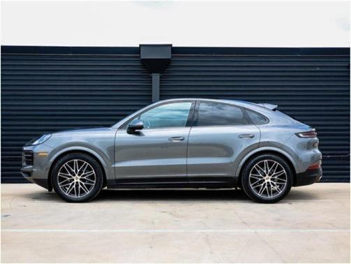 2024 Porsche Cayenne AWD
