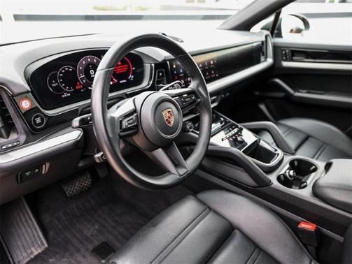 2024 Porsche Cayenne AWD