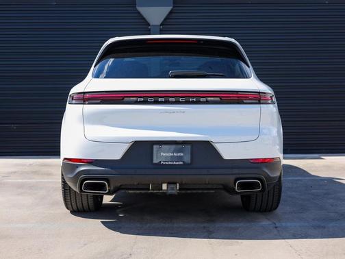 2026 Porsche Cayenne Base