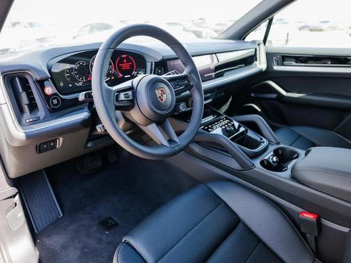 2026 Porsche Cayenne Base