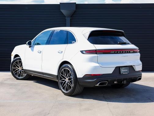 2026 Porsche Cayenne Base