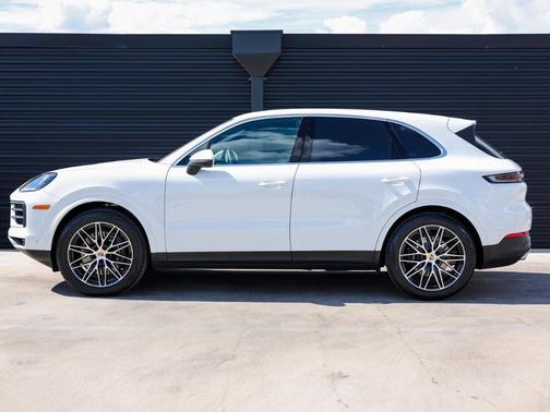 2026 Porsche Cayenne Base