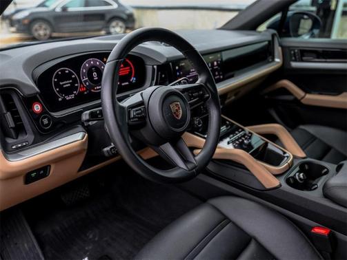 2024 Porsche Cayenne AWD