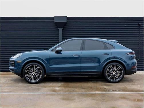2024 Porsche Cayenne AWD