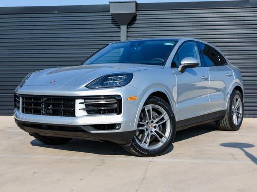 2025 Porsche Cayenne AWD