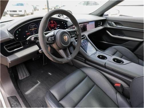 2024 Porsche Taycan GTS