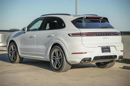 2025 Porsche Cayenne Base
