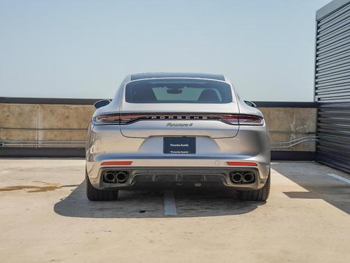 2021 Porsche Panamera E-Hybrid 4