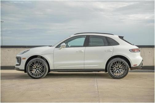 2025 Porsche Macan T