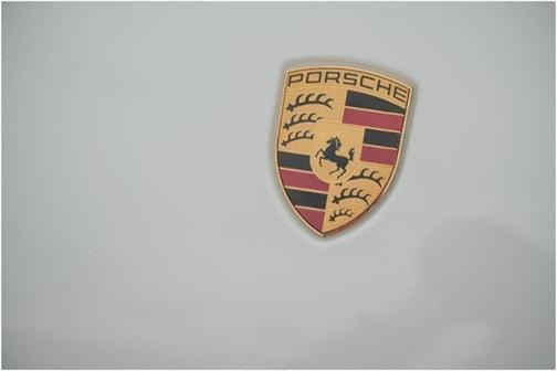 2025 Porsche Macan T