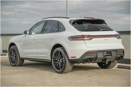 2025 Porsche Macan T