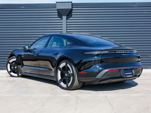 2025 Porsche Taycan 4