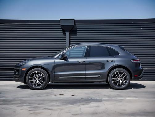 2022 Porsche Macan Base