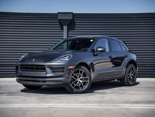 2022 Porsche Macan Base