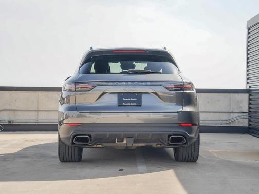2021 Porsche Cayenne Base