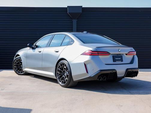 2026 BMW M5 Base