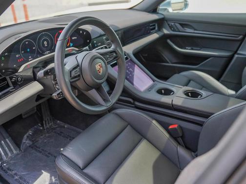 2023 Porsche Taycan Base