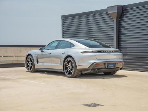 2023 Porsche Taycan Base